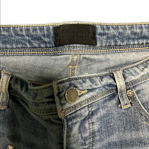 MENS BUCKLE BLACK DENIM SHORTS - Picture 2 of 5